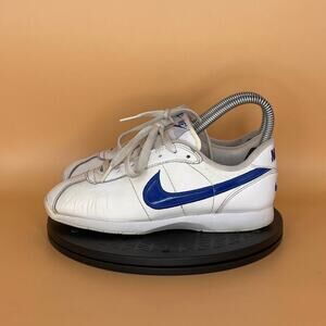 Womens Nike Stamina Low Fashion Sneakers Size 5 White Royal Blue